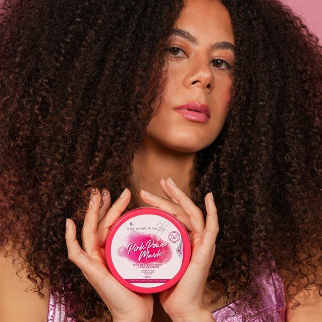 Masque Pink Power Mask Les Secrets de Loly mannequin