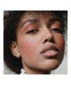 Fard à joues minéral Magnetic Blush Bare Blossom Madara Cosmetiques Mannequin