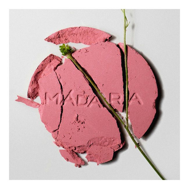 Mineral Blush Magnetic Blush Cold Cheeks Madara Cosmetics Shooting