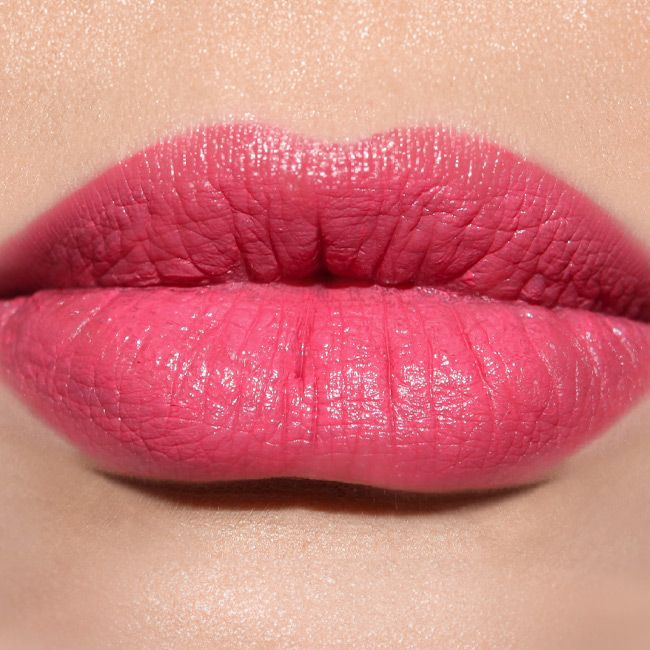 Hiro Cosmetics's Hue Liquid Lip Paint 
tinted lip balm Application