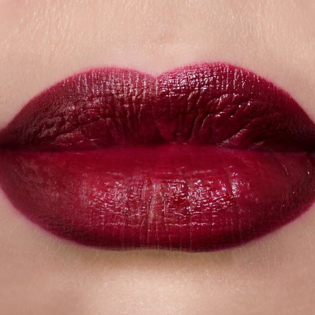 Hiro Cosmetics's Jamp Liquid Lip Paint 
tinted lip balm Application