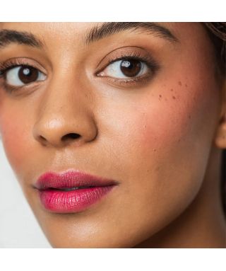 Desert Rose Lip + Cheek Oil Stain - 8 ml Desert Rose Lip + Cheek Oil Stain - 8 ml