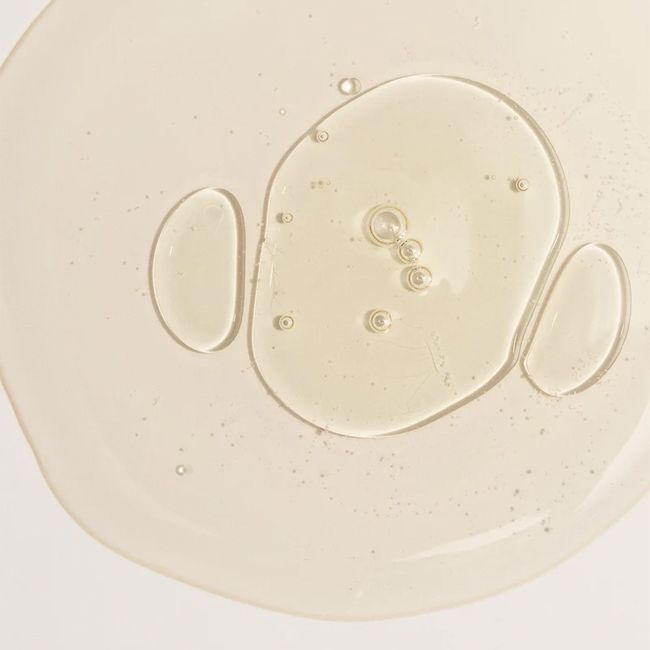 Huile visage bio aux Fleurs Raffermissante Nussa Cosmetics Texture