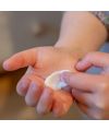 La Canopée's Natural Baby cream Application