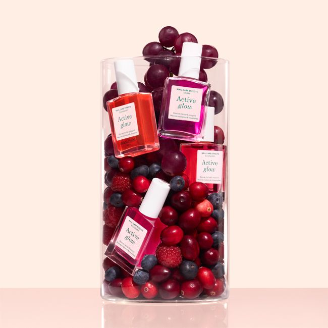 Manucurist's Active Glow nail polish Lifestyle
