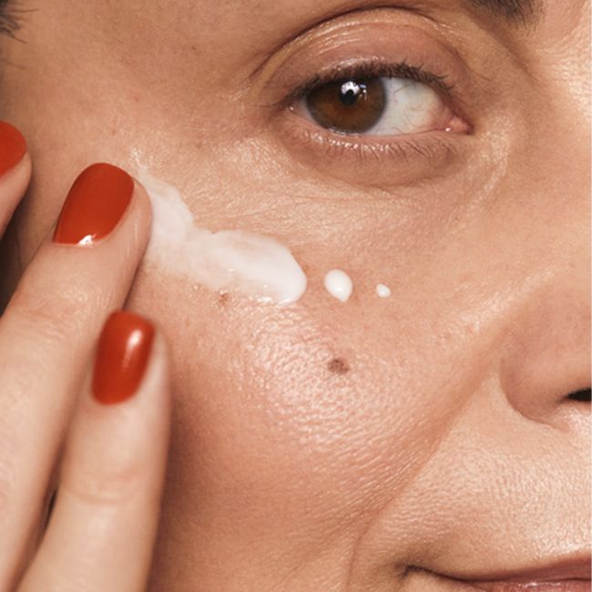 Contour des yeux naturel Wrinkle Age Pro Madara Mannequin