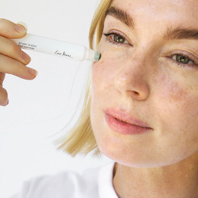 Sérum Contour des Yeux à l’Eau de Raisin Ere Perez Beauté