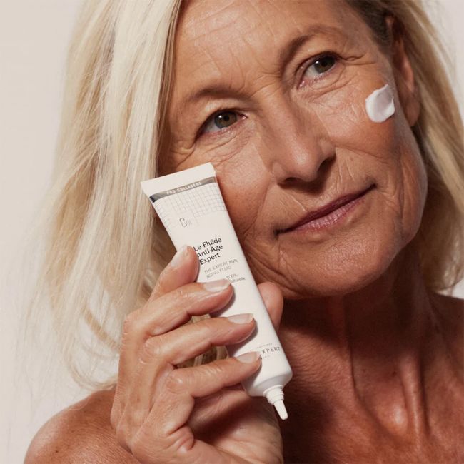Novexpert's Fluide Anti Age Expert organic face cream Model
