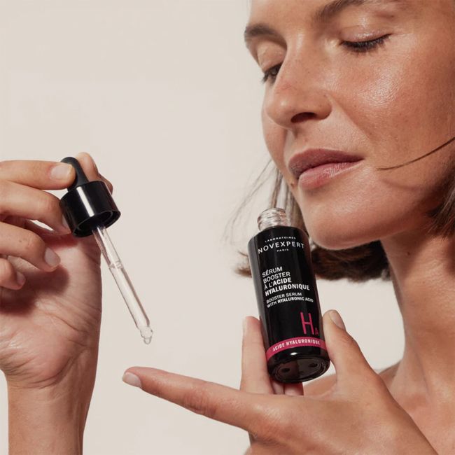 Sérum Booster à l'Acide Hyluronique Novexpert Mannequin