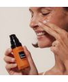 Sérum booster à la Vitamine C Novexpert Mannequin