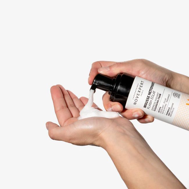 Mousse nettoyante Flash Eclat Novexpert Application
