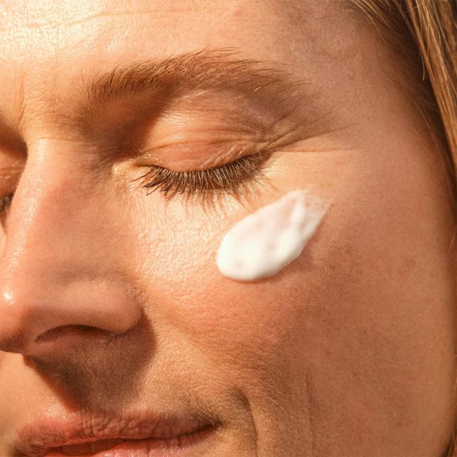 Crème Légère à la Vitamine C Novexpert Application