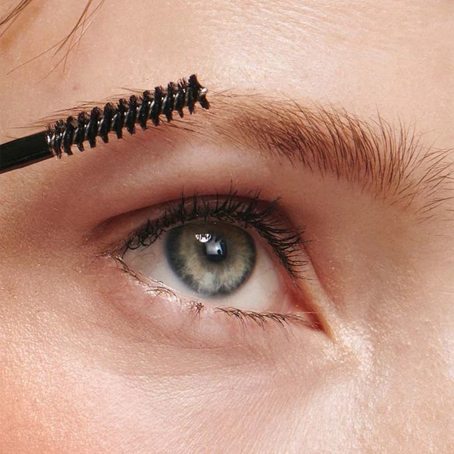 Gitti's Brow Control eyebrow gel Application