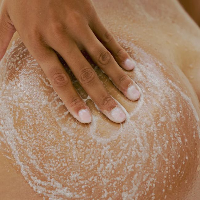 Refeel's Le Sud La Nuit natural milk scrub Beauty