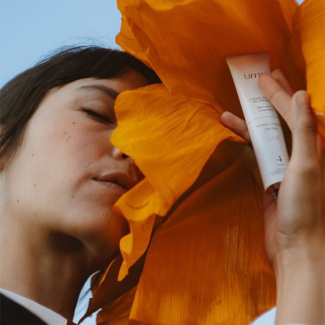 Umaï's relipidant infusion natural face cream Model