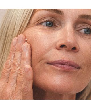 Complexion-enhancing serum - 30 g