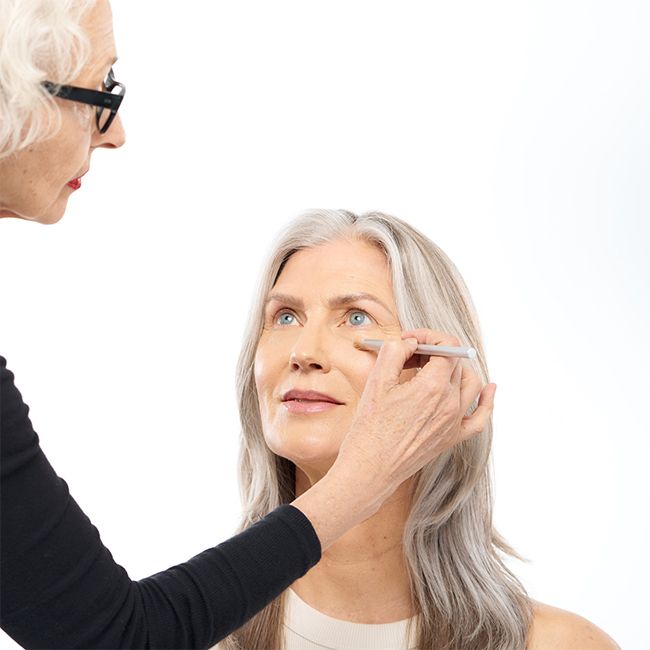 Pinceau maquillage Skin2Skin concealer brush RMS Beauty