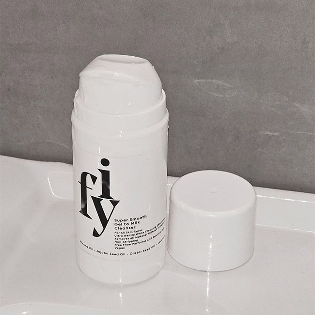 Super Smooth Gel-to-Milk Cleanser - FYI Cosmetics I MonCornerB