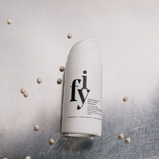 Super Smooth Gel-to-Milk Cleanser - FYI Cosmetics I MonCornerB