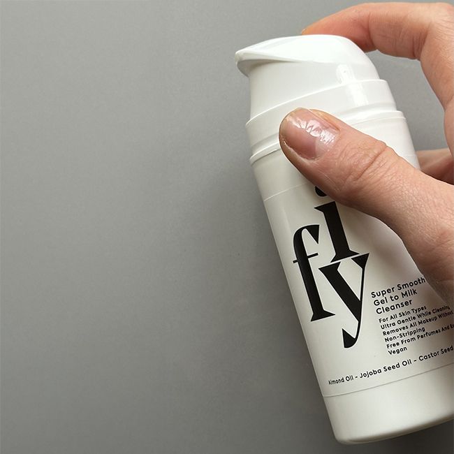 Super Smooth Gel-to-Milk Cleanser - FYI Cosmetics I MonCornerB