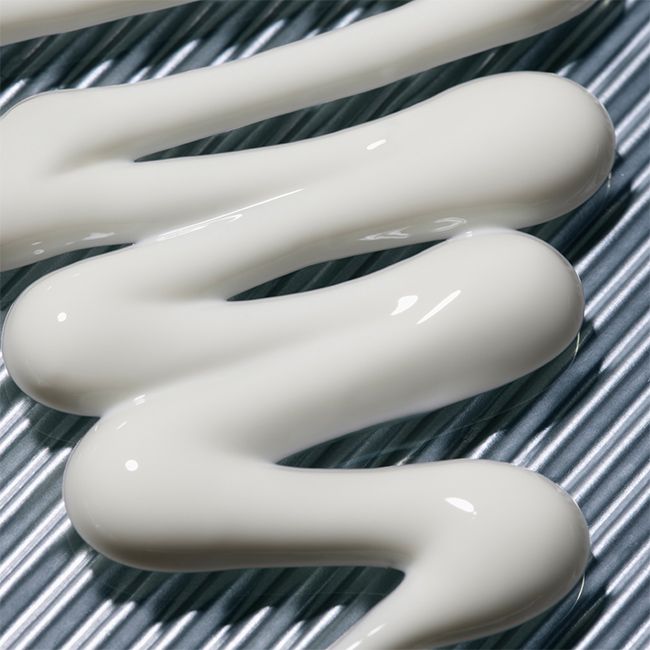 Crème solaire bio fluide invisible visage Everyday 50 Mimétique