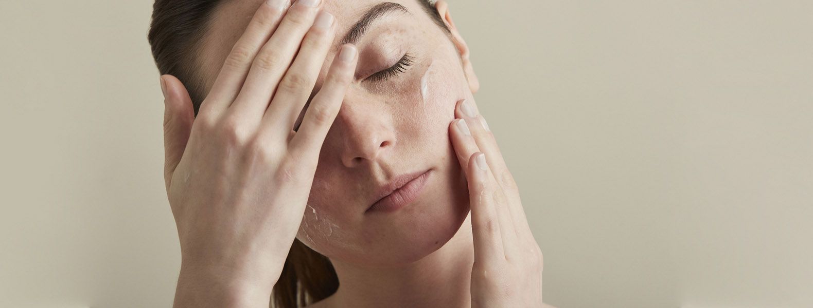 organic_cosmetic_dehydrated_skin